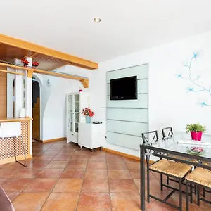https://adeje-paradise-apartments.tenerifehoteles.net