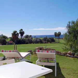 https://amarilla-golf-villas.tenerifehoteles.net